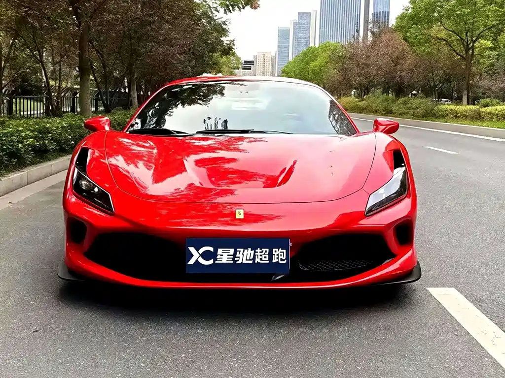 Ferrari F8 2022 — фото 2