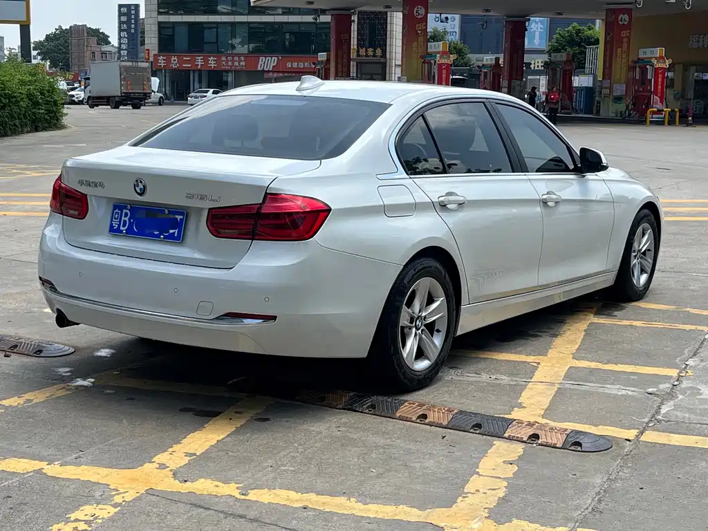 BMW 3 Series 2016