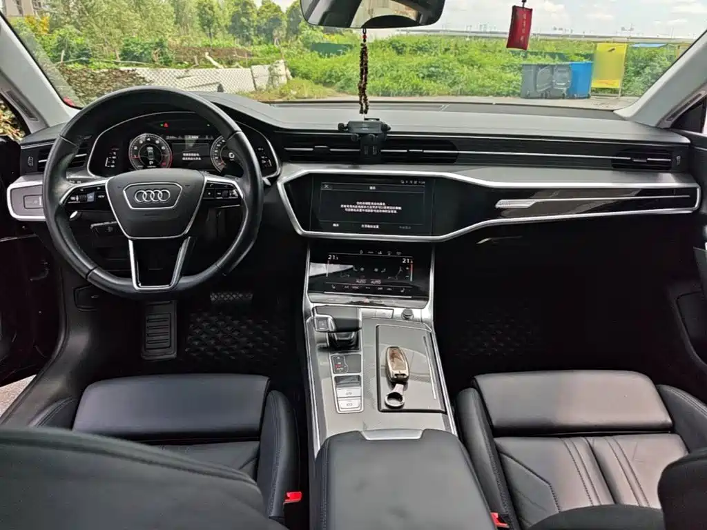 Audi A7 2022 — фото 10