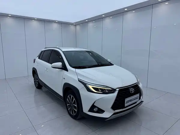 Toyota Yaris L 2022