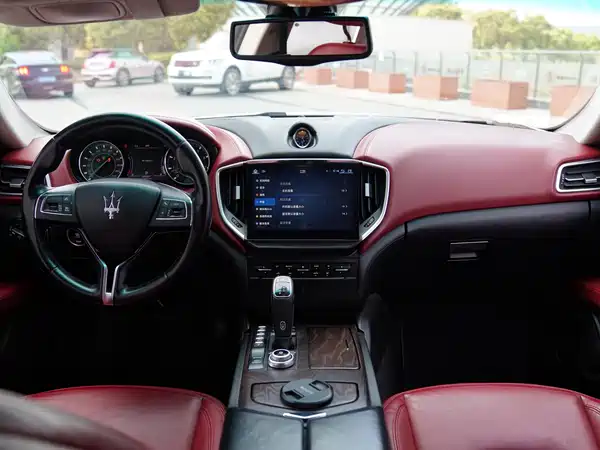 Maserati Ghibli 2016