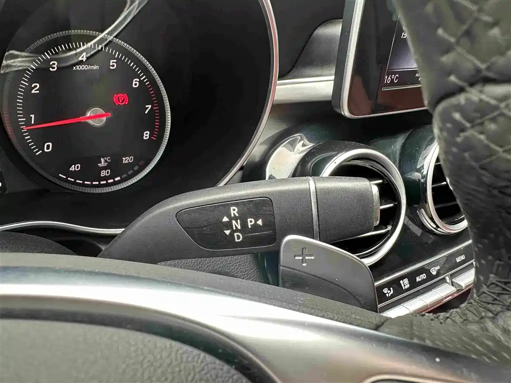 Mercedes-Benz C-Class 2018 — фото 14