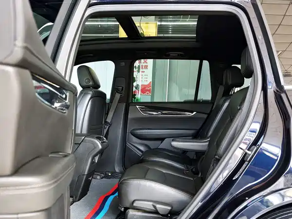 Cadillac XT6 2021