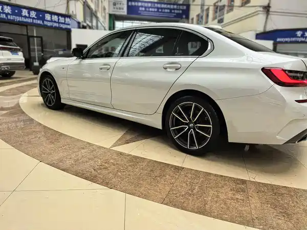 BMW 3 Series 2022