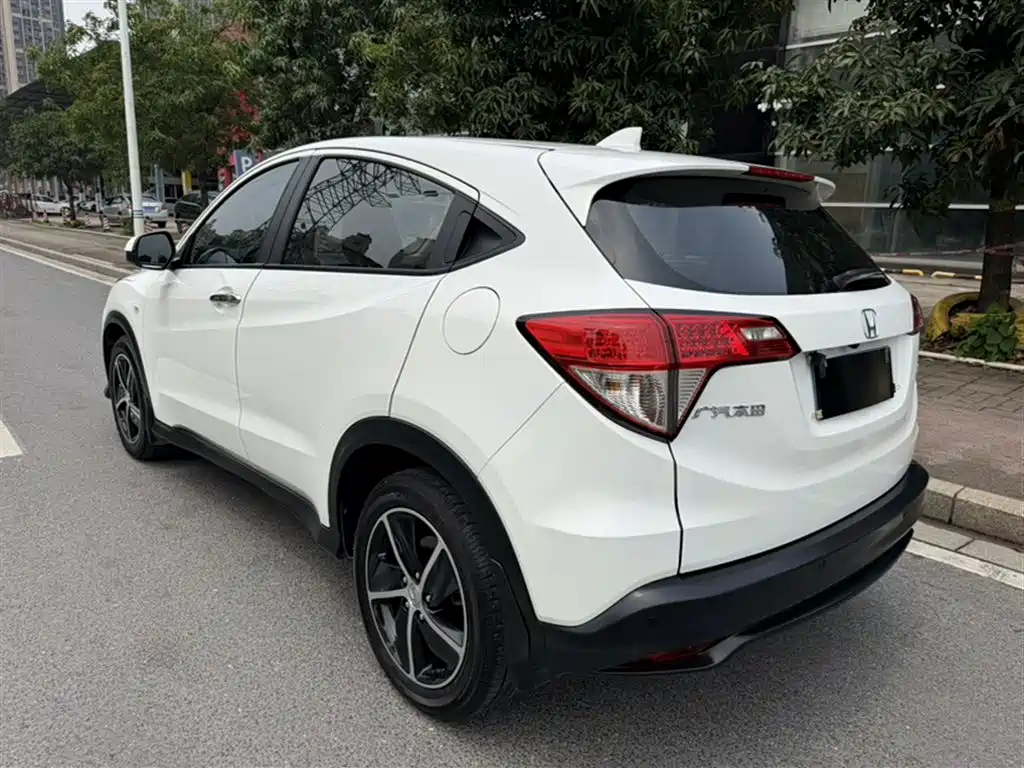Honda Vezel 2021 — фото 9