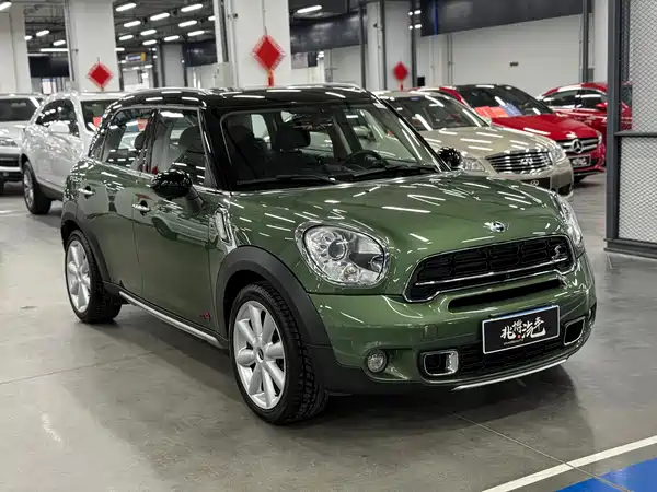 MINI Countryman 2015