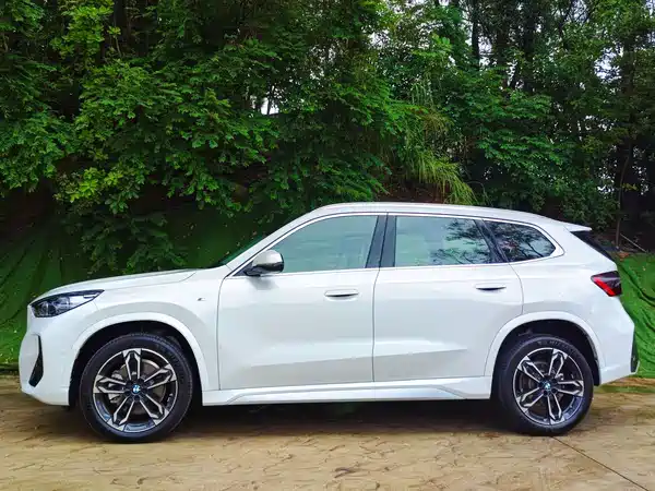 BMW X1 2025