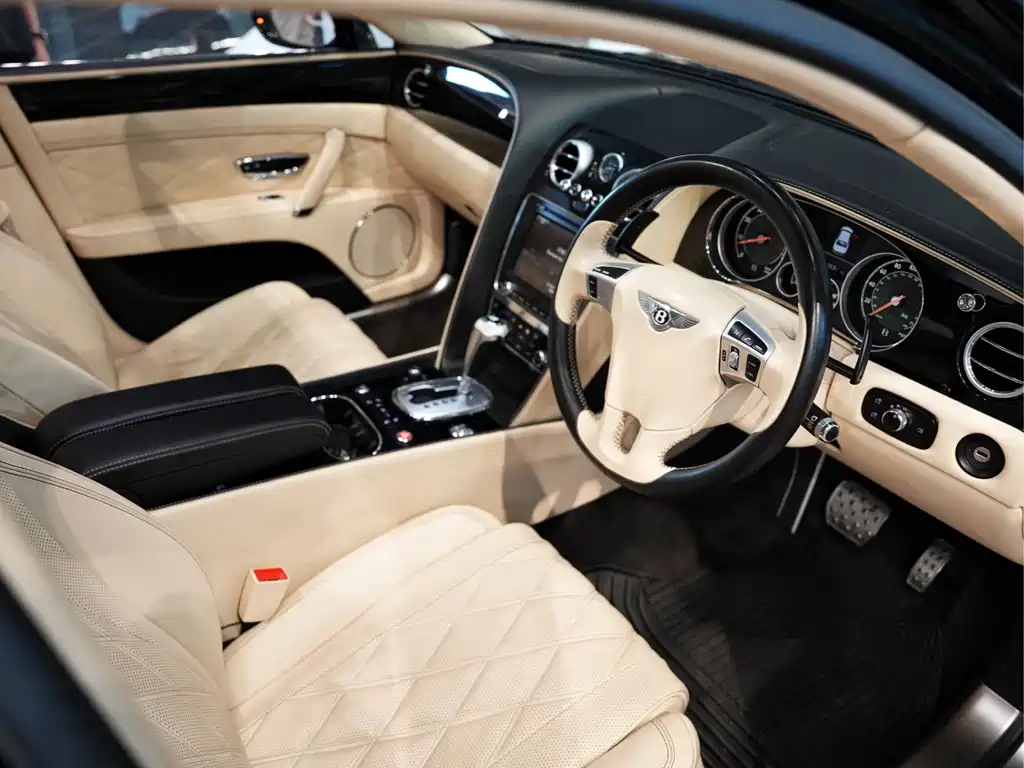 Bentley Flying Spur 2014 — фото 4