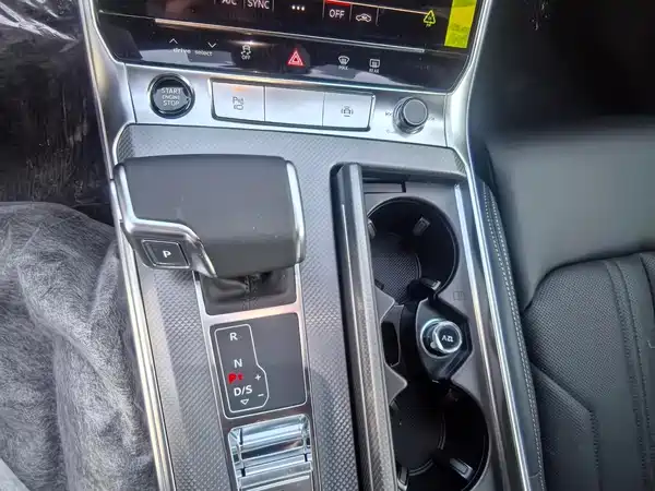 Audi A6L 2025