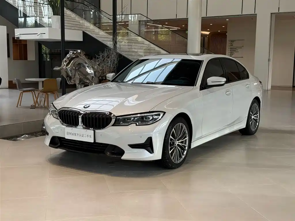 BMW 3 Series 2021 — фото 1