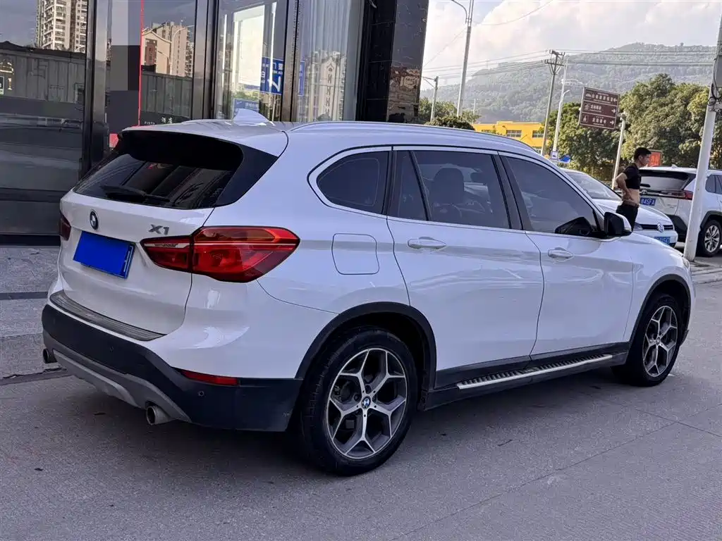 BMW X1 2018 — фото 5