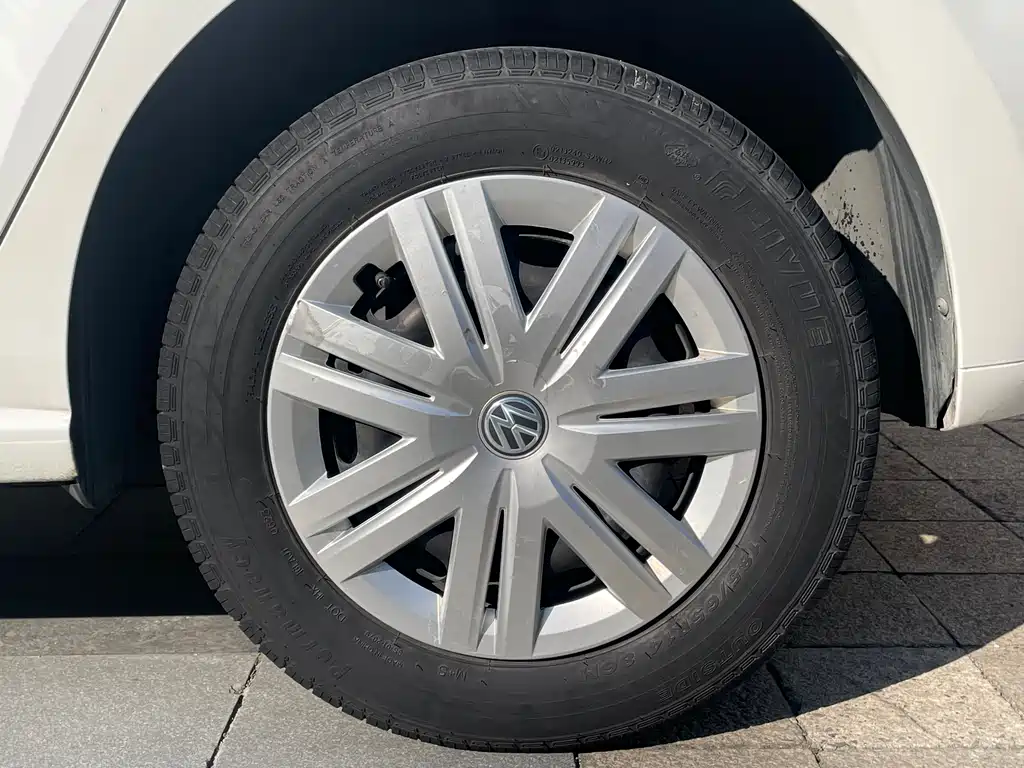 Volkswagen Polo 2019 — фото 12