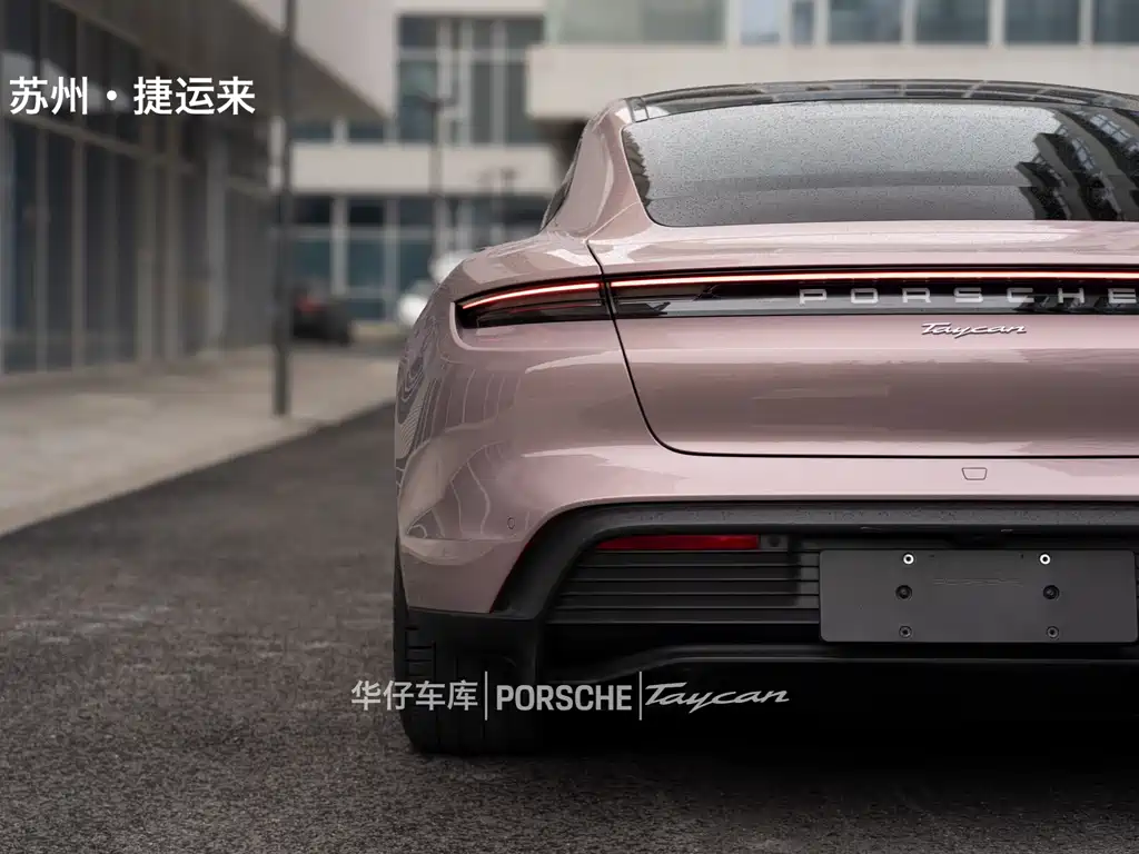 Porsche Taycan 2023 — фото 9