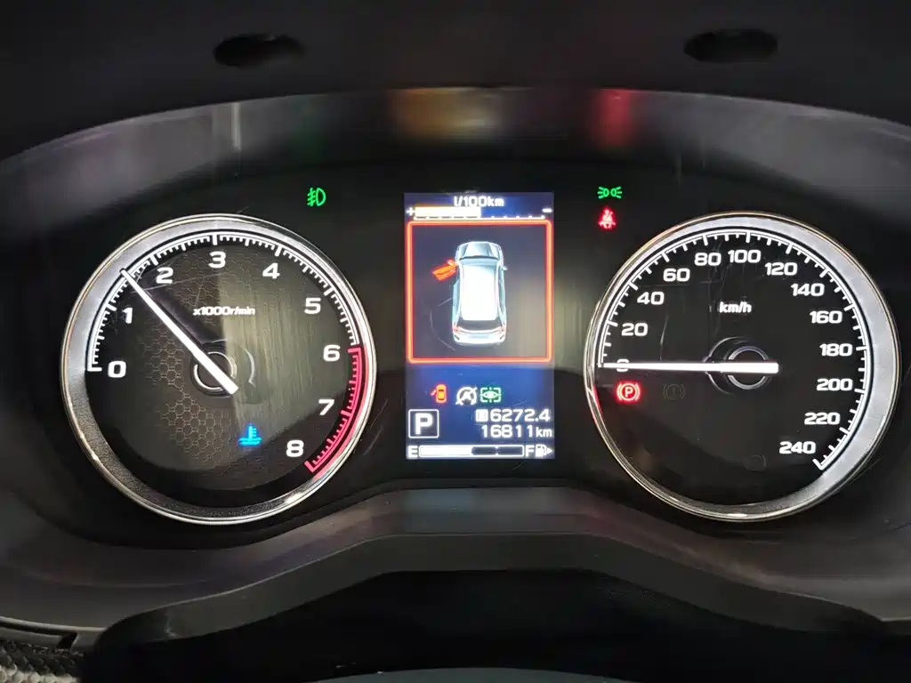Subaru Forester 2023 — фото 13