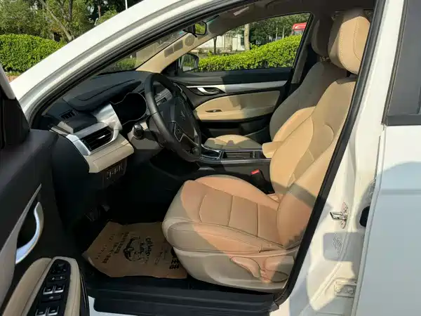 Geely Emgrand 2018