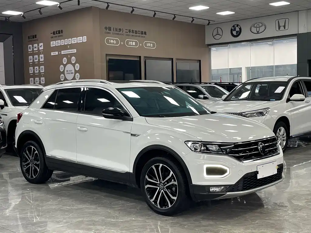 Volkswagen T-Roc 2022 — фото 3