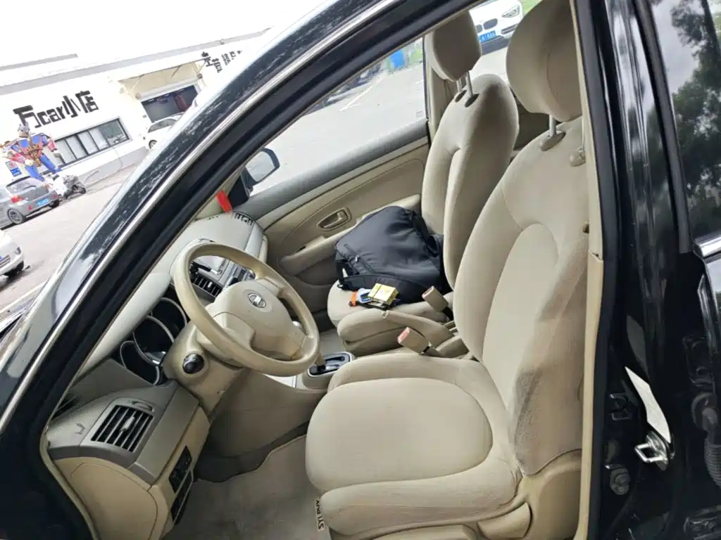 Nissan Sylphy 2017 — фото 15