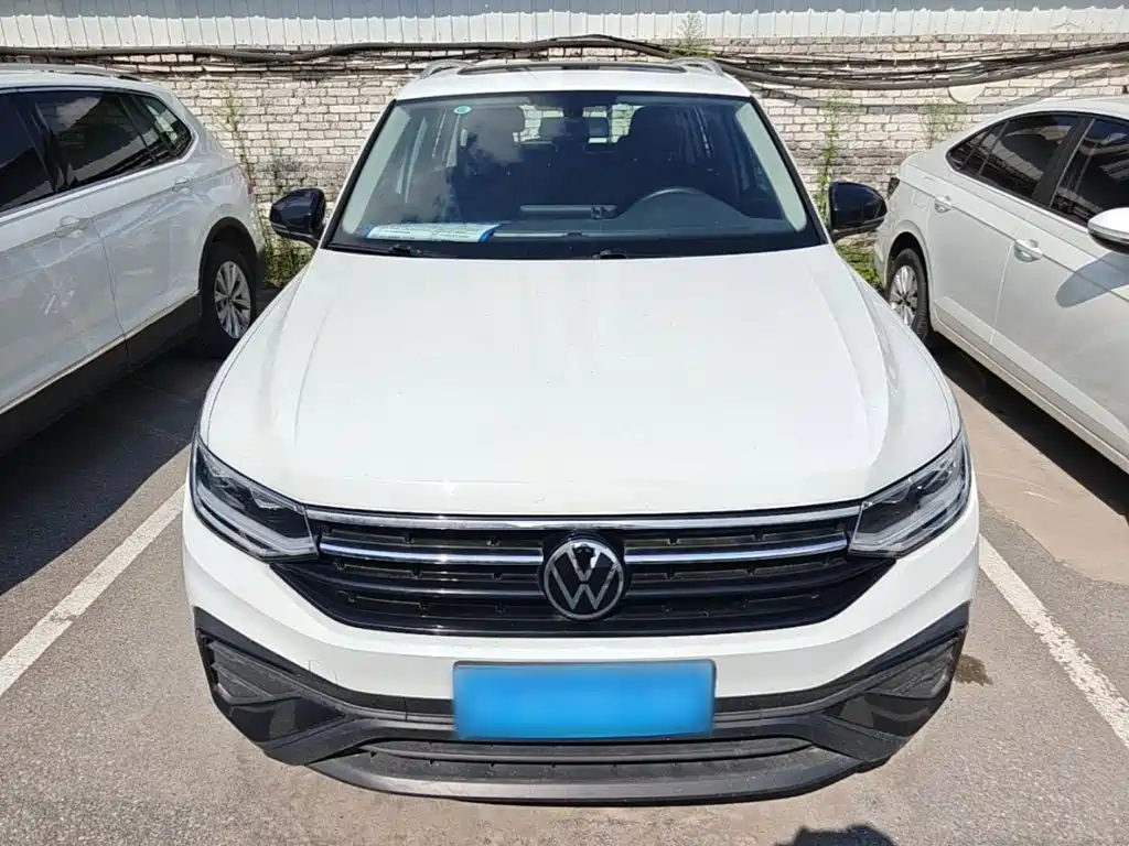 Volkswagen Tiguan L 2024 — фото 3