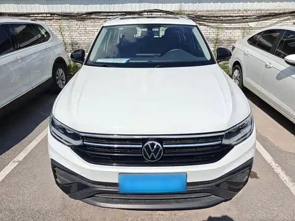 Volkswagen Tiguan L 2024