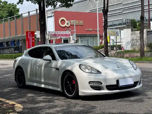 Porsche Panamera 2010