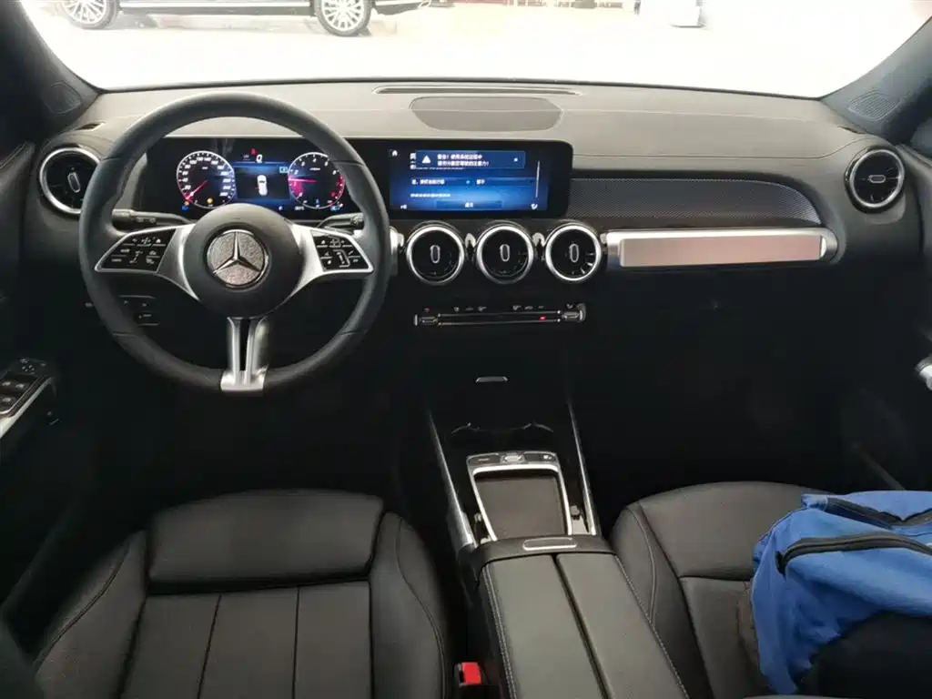 Mercedes-Benz GLB 2023 — фото 10