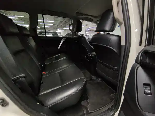 Toyota Prado 2016
