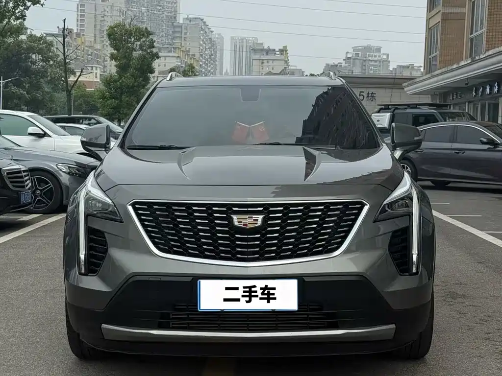 Cadillac XT4 2019 — фото 2