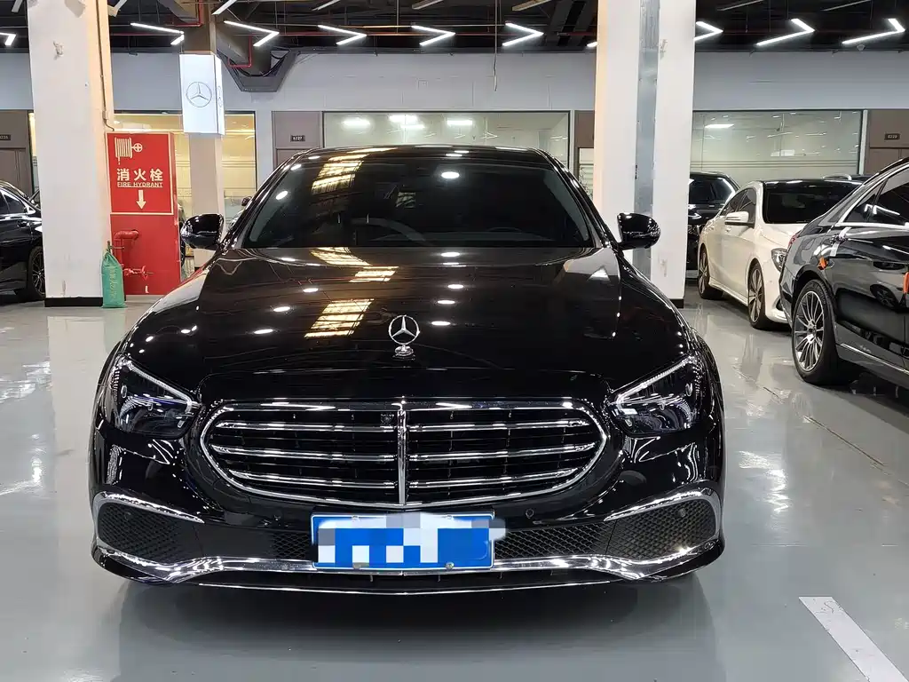 Mercedes-Benz E-Class 2022