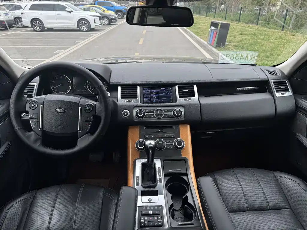 Land Rover Sport 2013 — фото 4