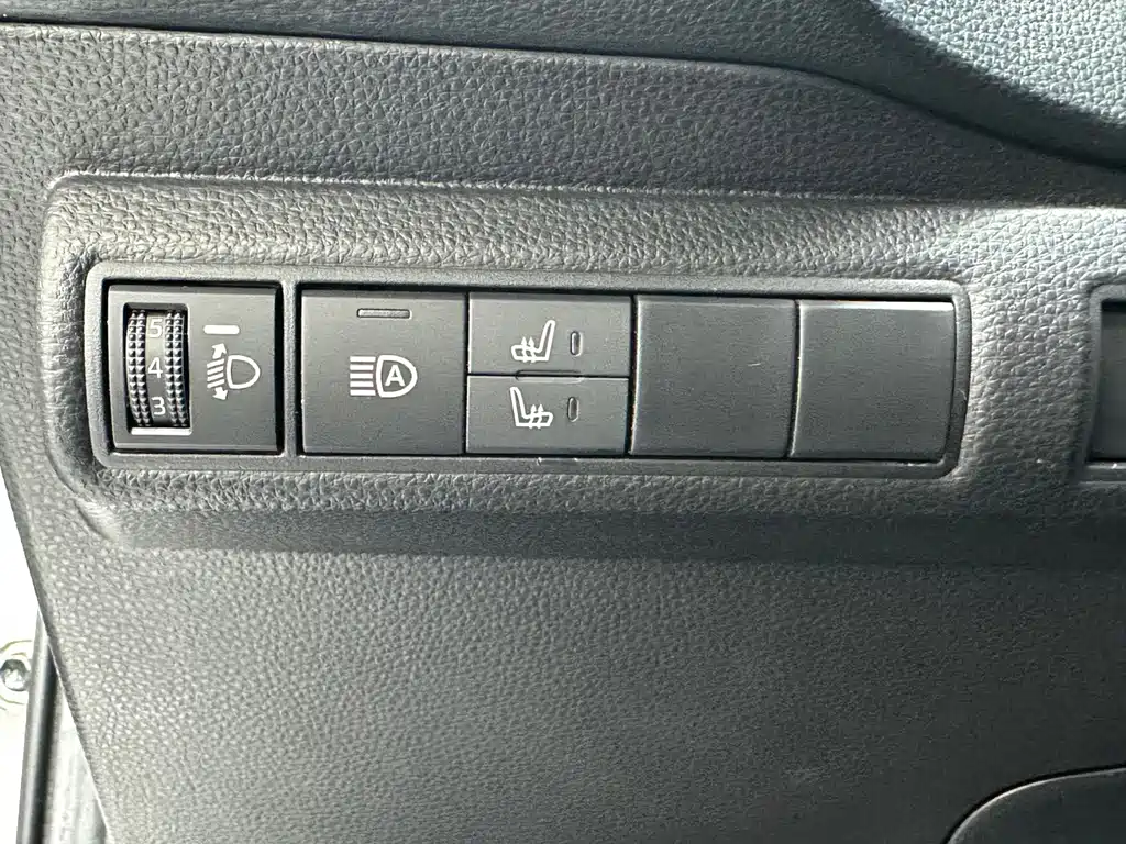Toyota Corolla 2022 — фото 10