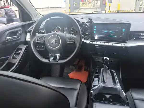 MG MG5 2023