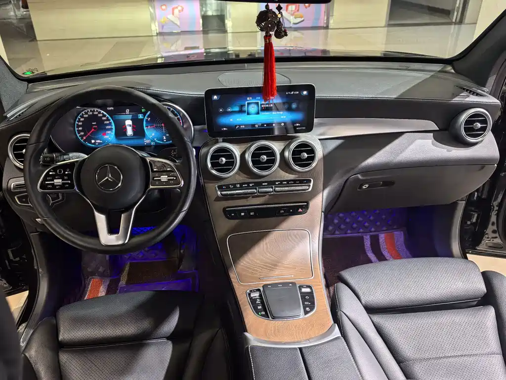 Mercedes-Benz GLC 2019 — фото 15
