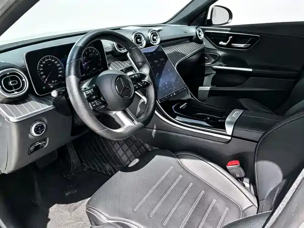 Mercedes-Benz C-Class 2022