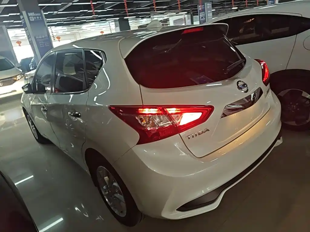 Nissan Tiida 2023