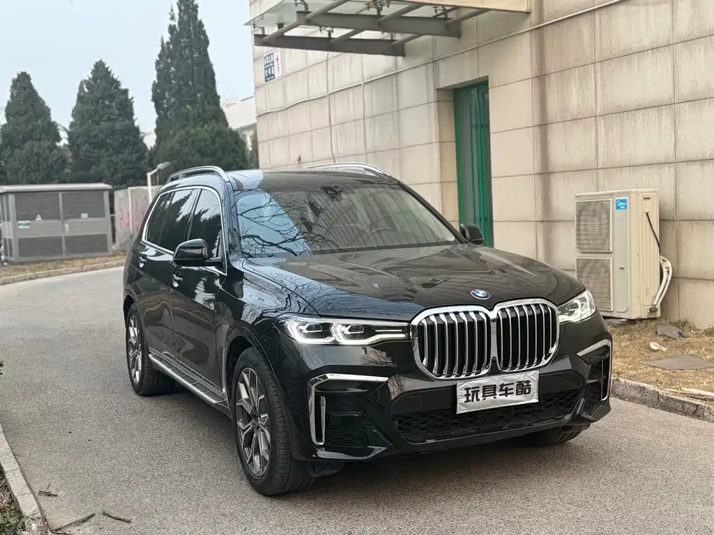 BMW X7 2022 — фото 3