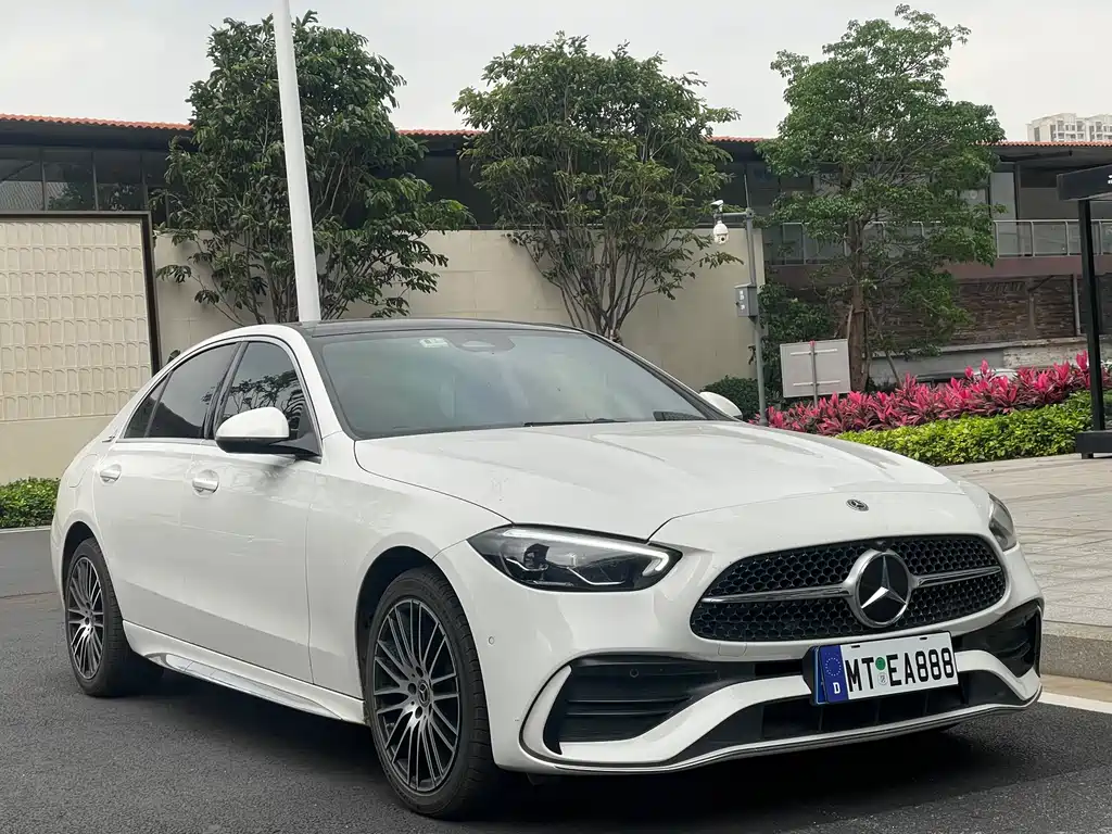 Mercedes-Benz C-Class 2022 — фото 3