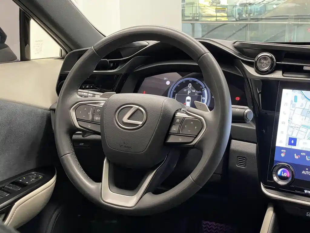 Lexus RZ 2023 — фото 18