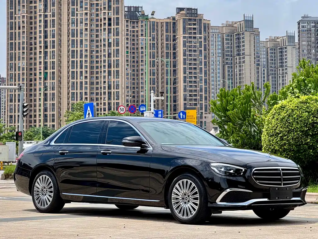 Mercedes-Benz E-Class 2023