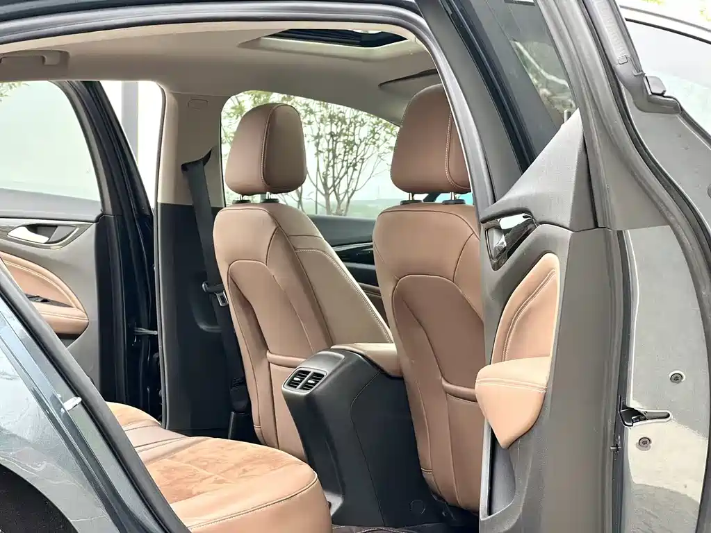 Buick Regal 2020 — фото 11