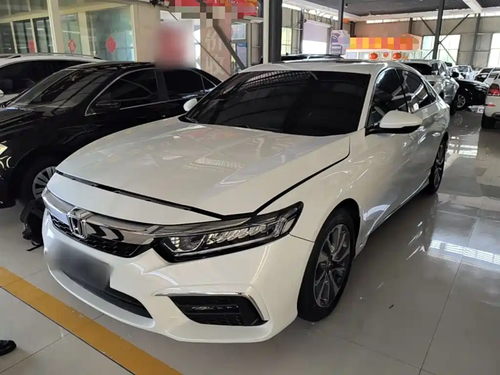 Honda Inspire 2020 — фото 1