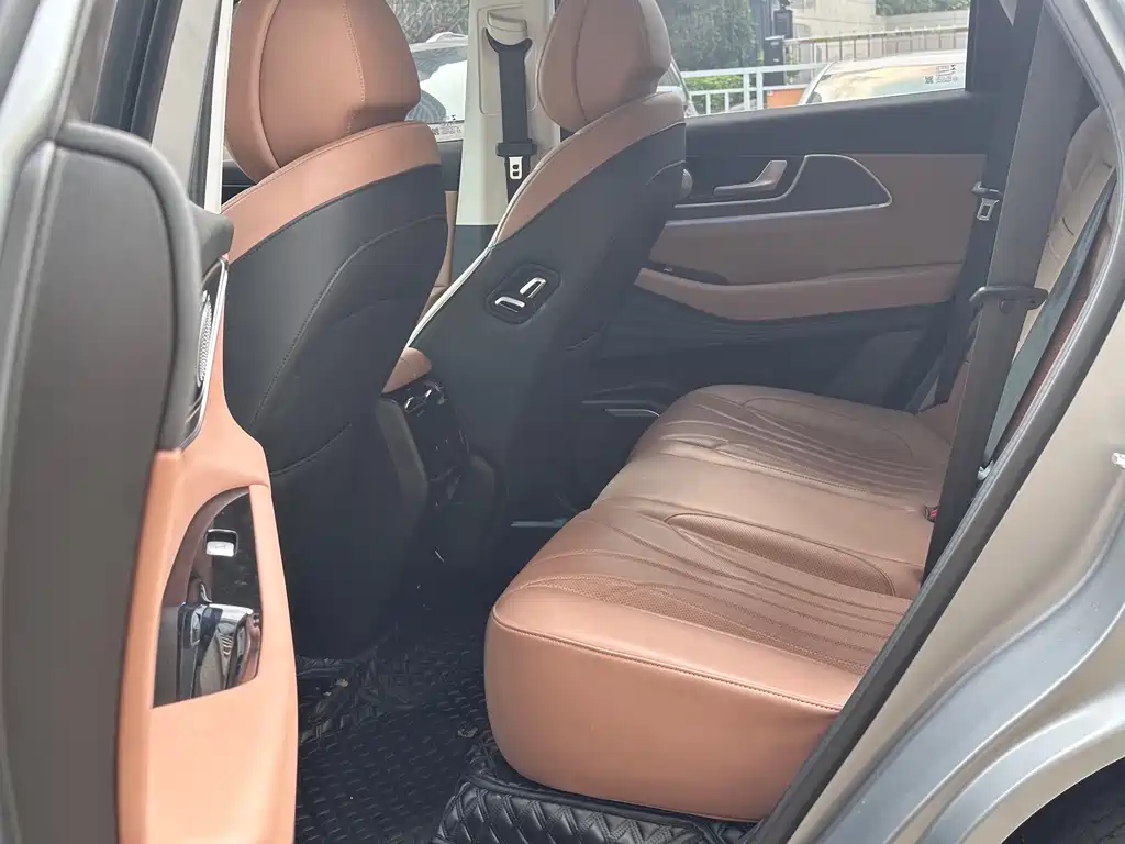 Chery Tiggo 8L 2025 — фото 15