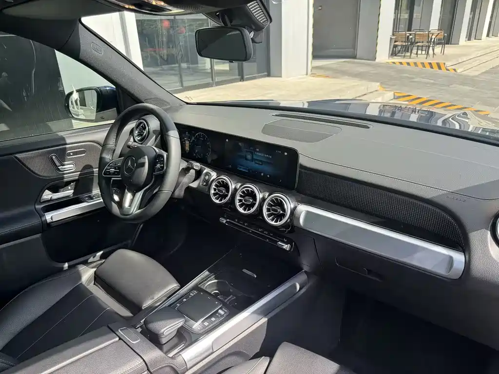 Mercedes-Benz GLB 2021 — фото 20