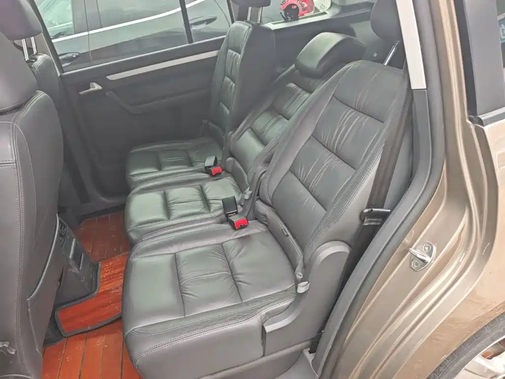 Volkswagen Touran 2015 — фото 17