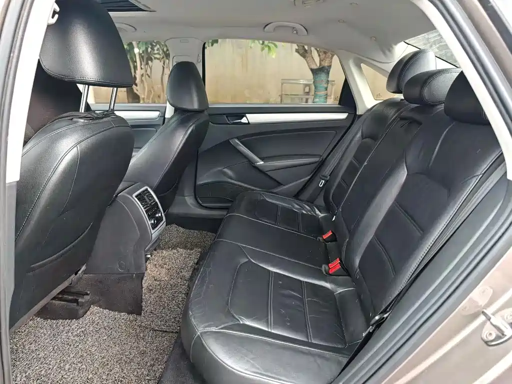 Volkswagen Passat 2013