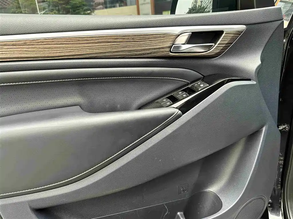 GAC Motor Trumpchi M8 2022 — фото 18