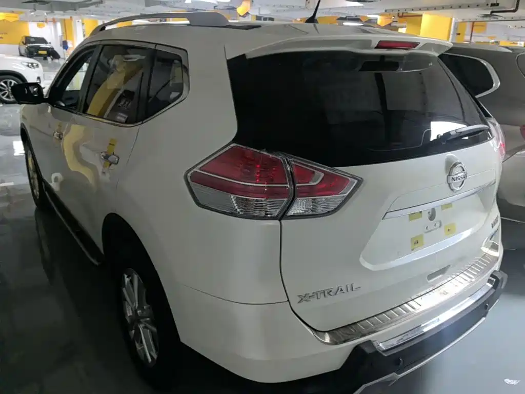 Nissan X-Trail 2015