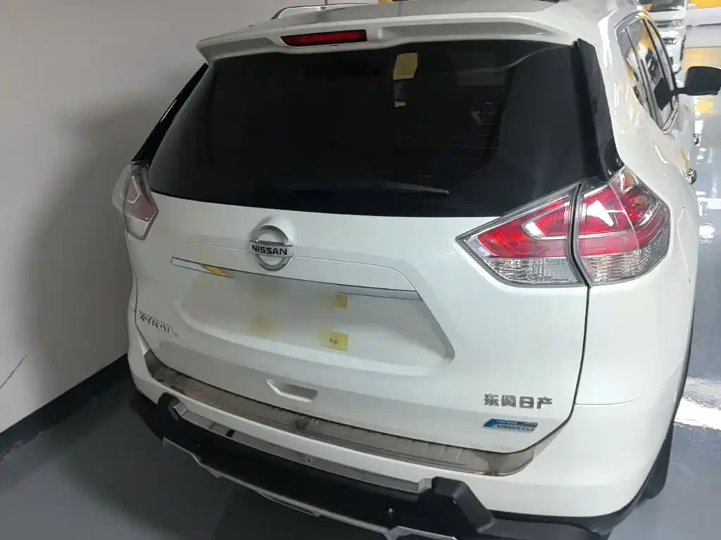 Nissan X-Trail 2015