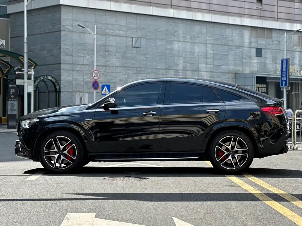 Mercedes-Benz GLE Coupe AMG 2021