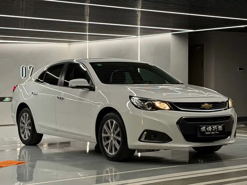 Chevrolet Malibu 2018 — фото 3