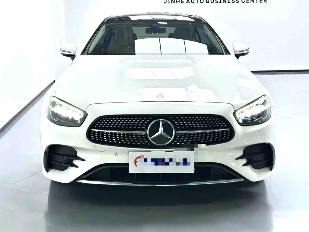 Mercedes-Benz E-Class 2023
